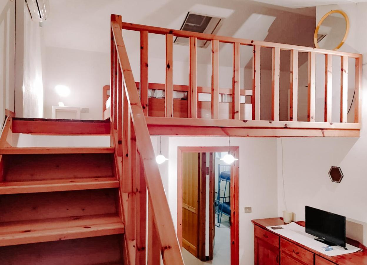 Casa A Schiera Le Tonnare - Affitti Brevi Italia Apartman Stintino Kültér fotó